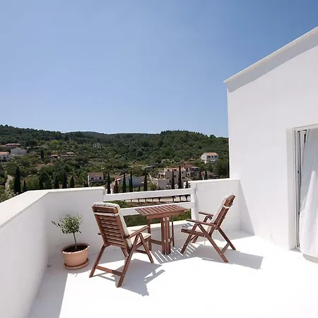 Villa Artemis Zman