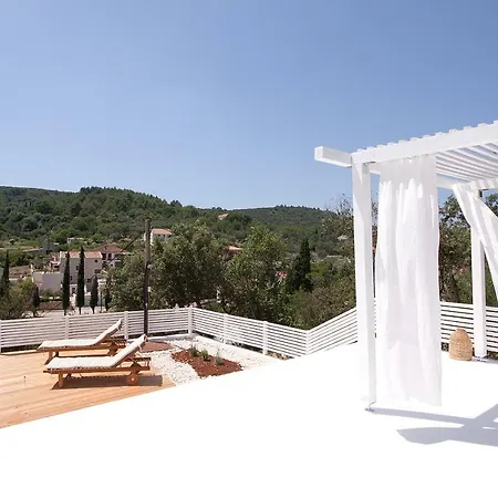 Villa Artemis Zman